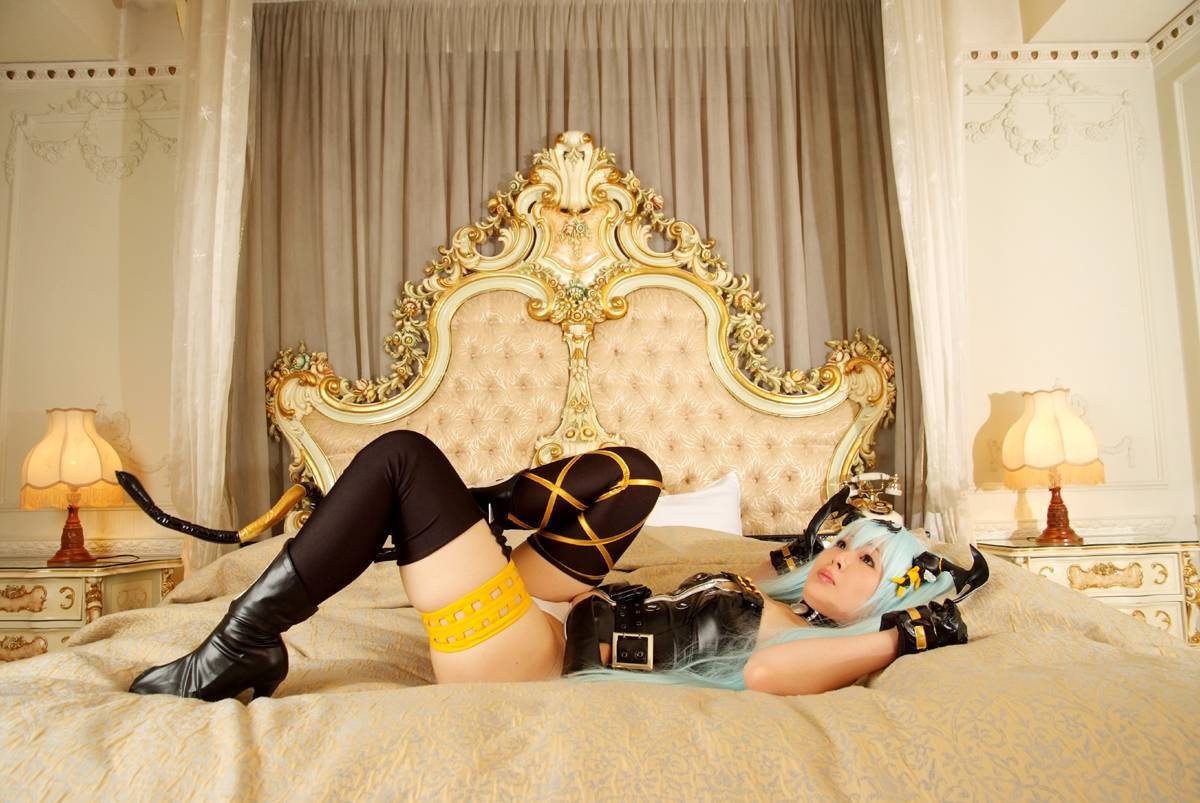 [Cosplay] 2013.04.05 Queen s Blade - Hot Alice